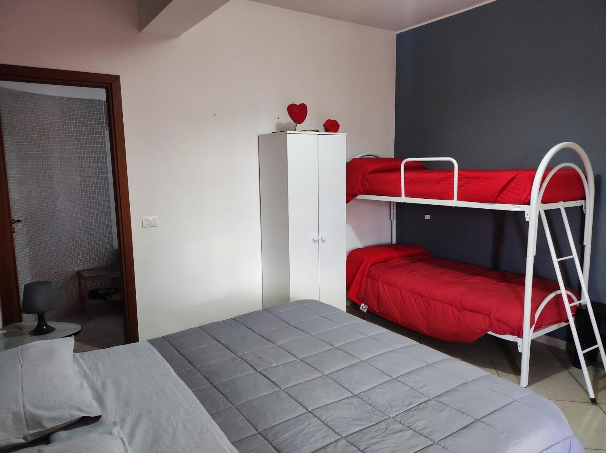 Bed And Breakfast Oasi Reggio Calabria Room photo